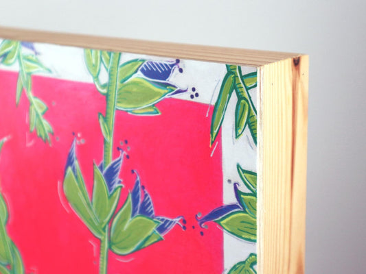Corner of painting "Sweet sage" showing the natural wooden edge and corner of the painting on a wooden panel